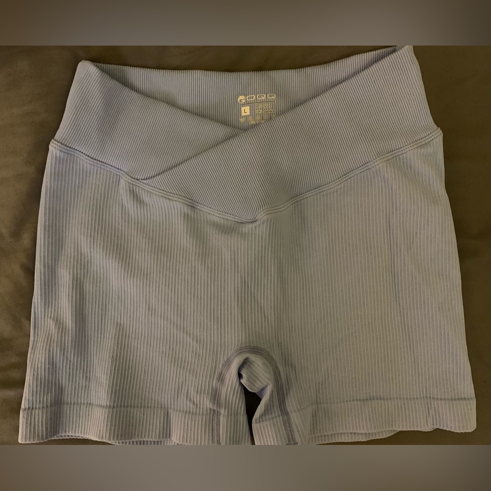 Women’s athletic ribbed shorts